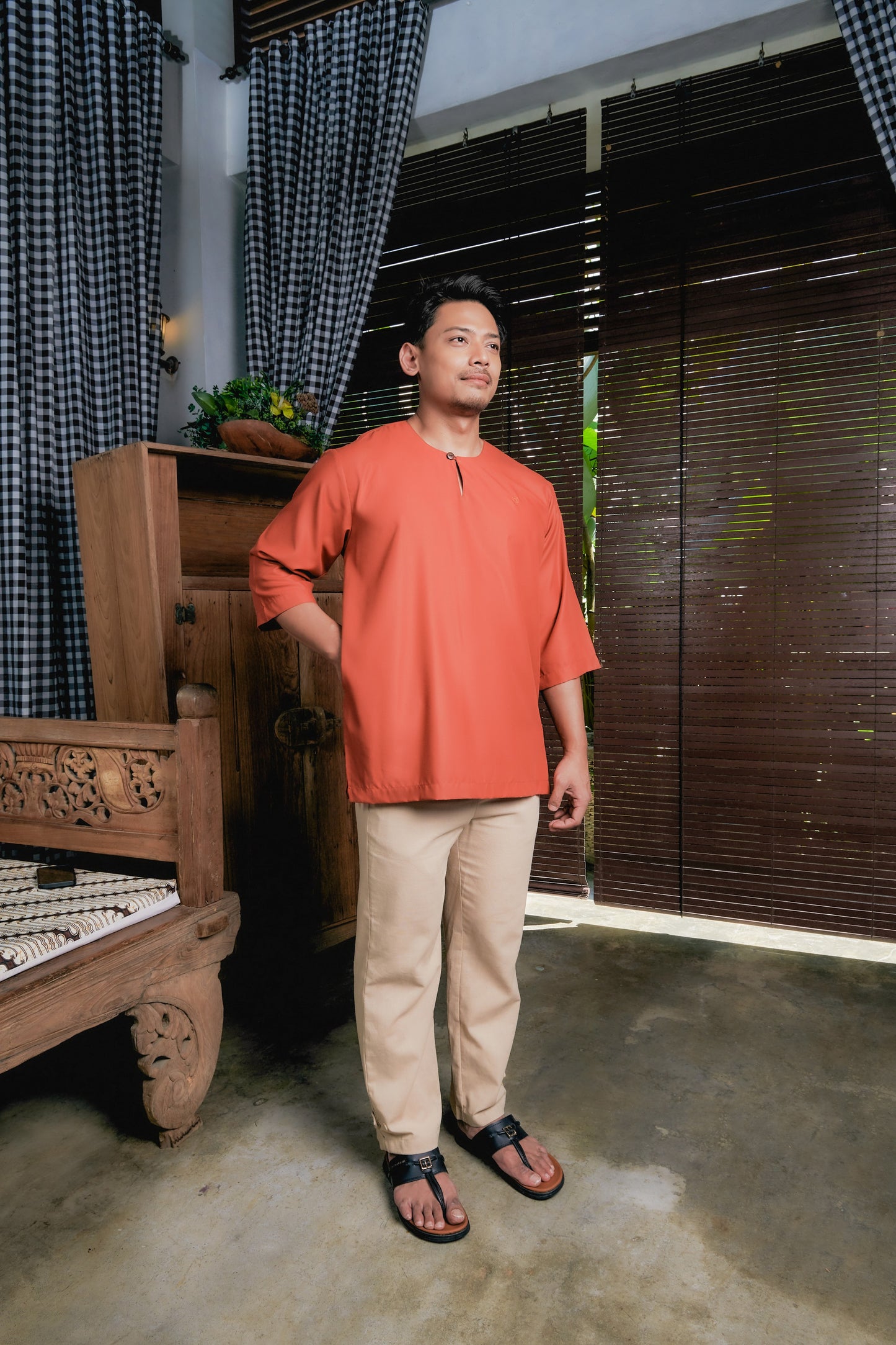 Kurta Nusantara Relaxed Fit - Brick Orange