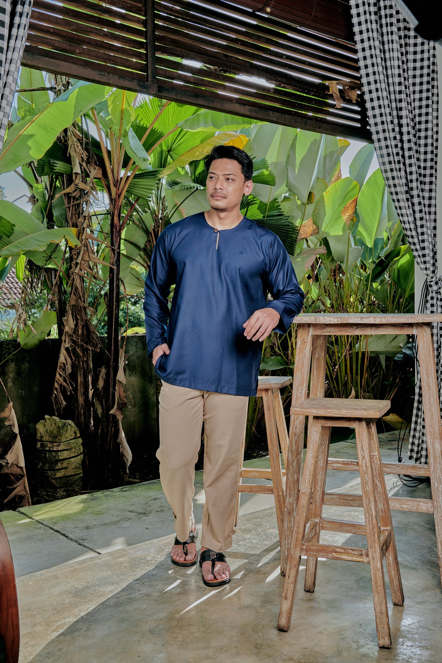 Kurta Tamadun Relaxed Fit - Navy Blue