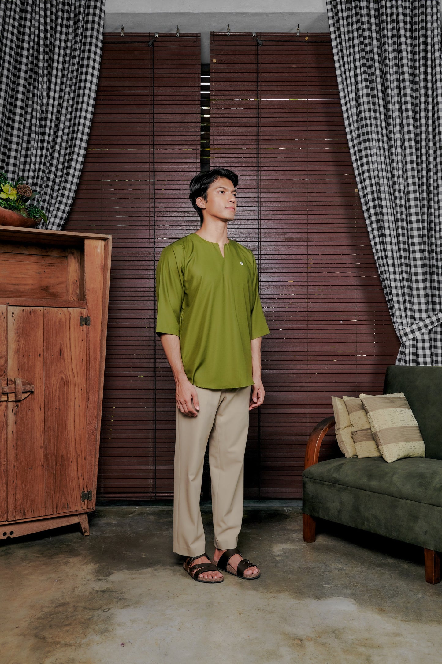 Kurta Belantara Relaxed Fit - Olive Green