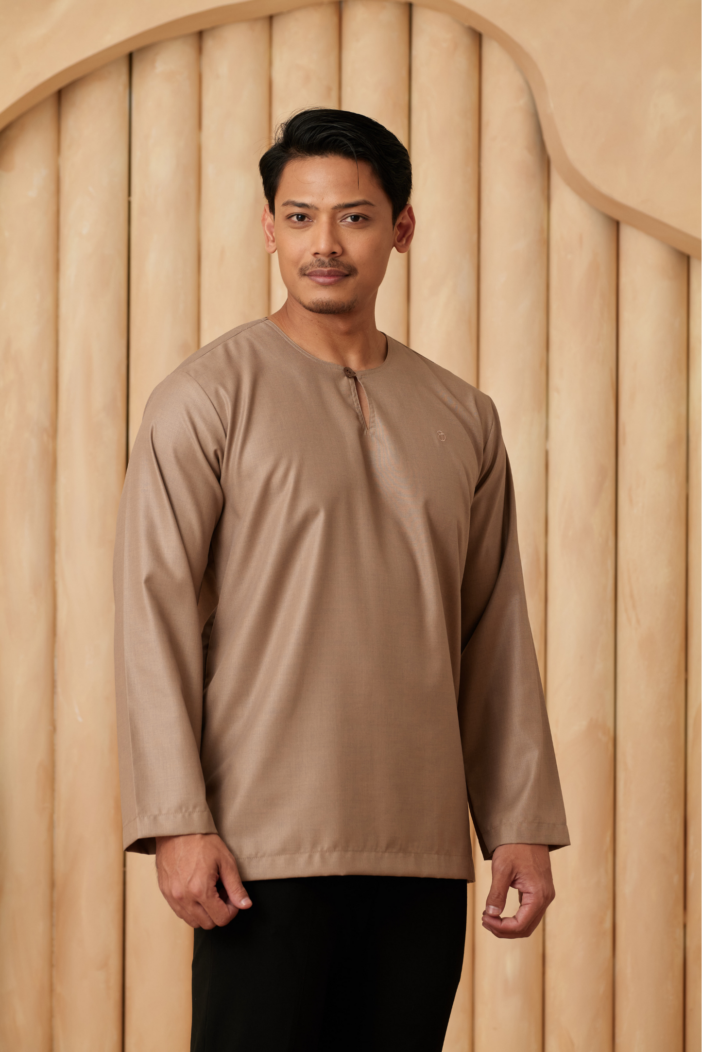 Kurta Tamadun Regular Fit - Brown Sugar