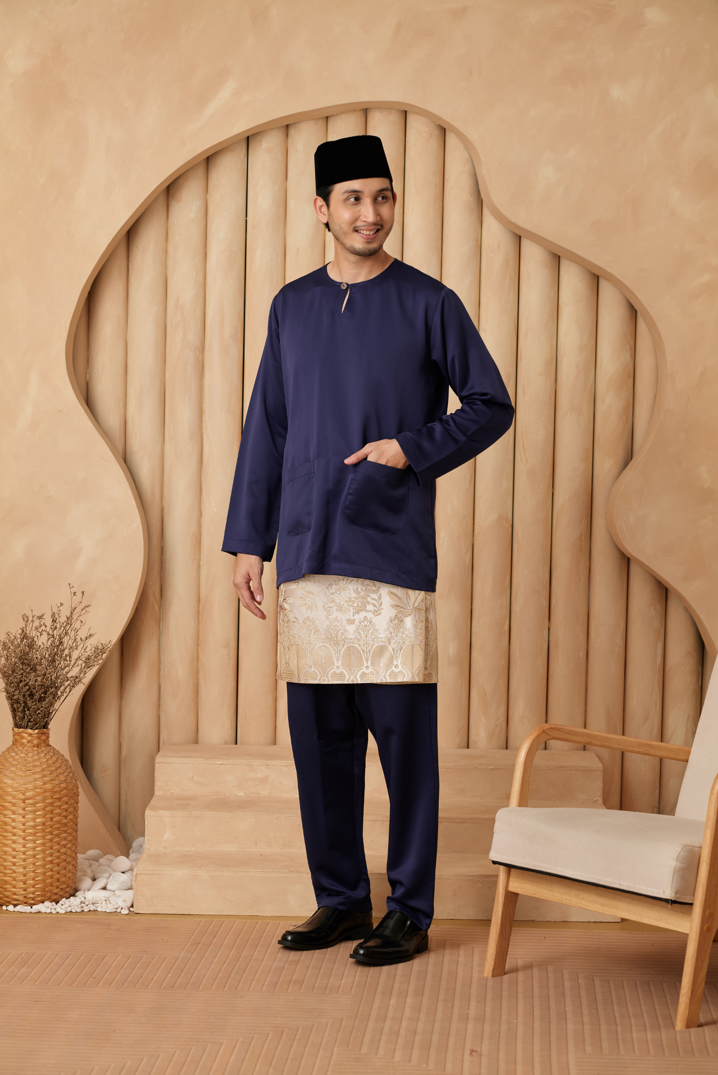 Baju Melayu Teluk Belanga Regular Fit - Navy Blue