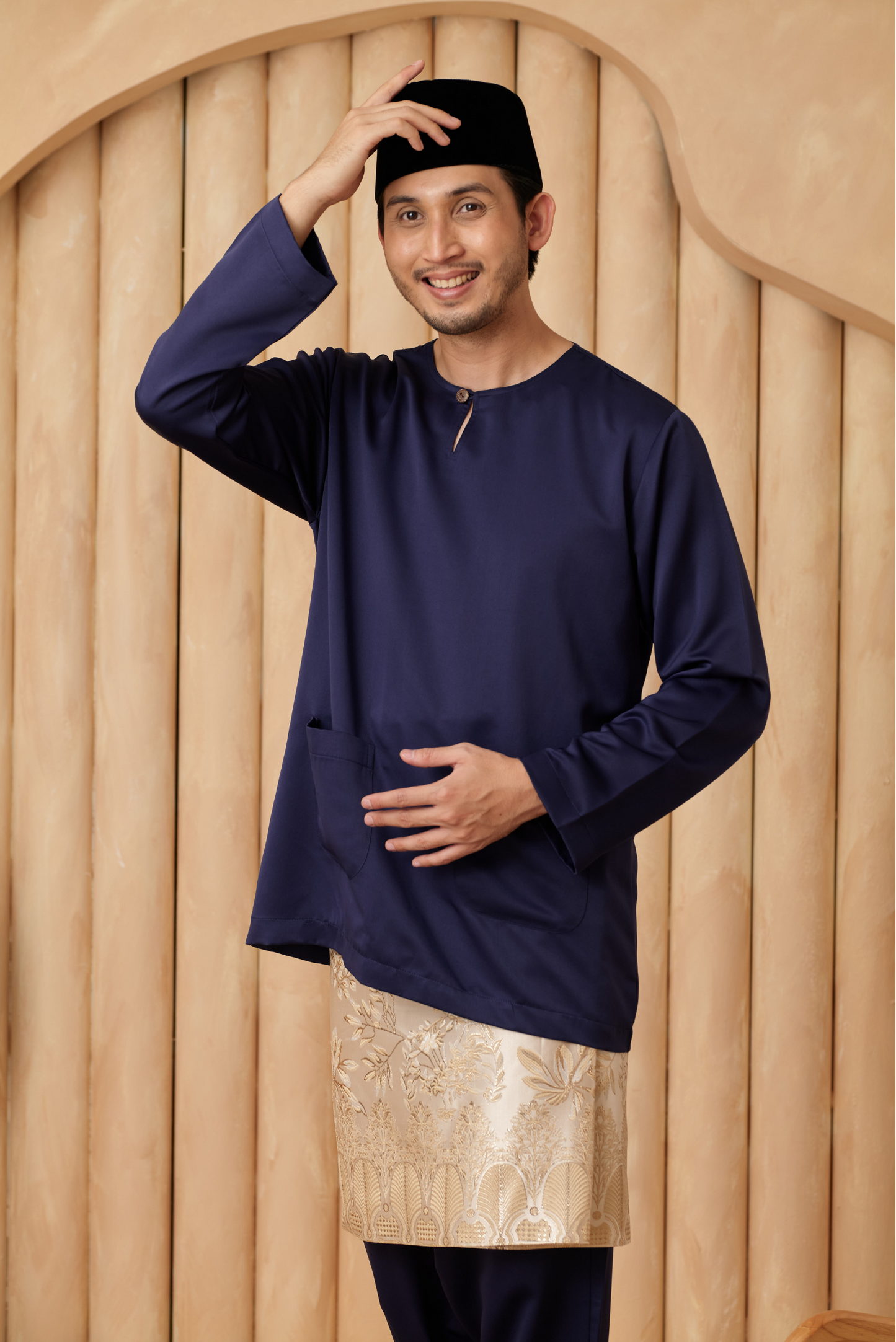 Baju Melayu Teluk Belanga Regular Fit - Navy Blue