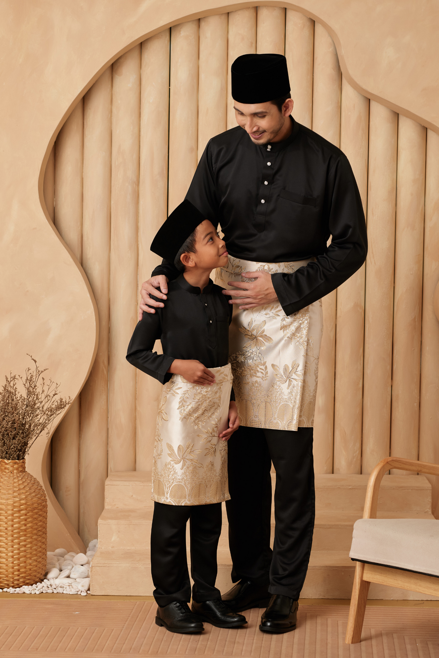 Baju Melayu Cekak Musang Regular Fit - Black