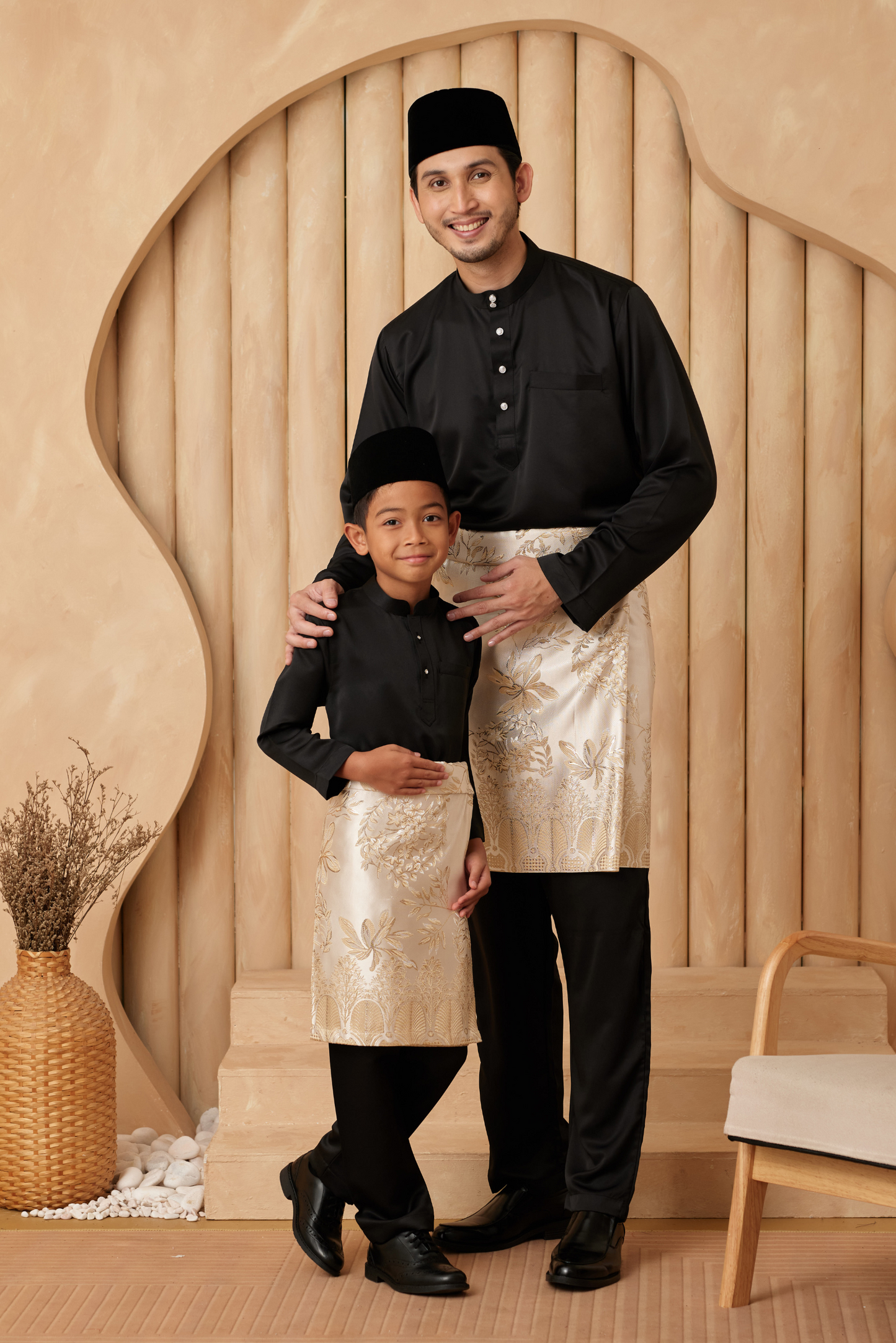 Baju Melayu Cekak Musang Regular Fit - Black