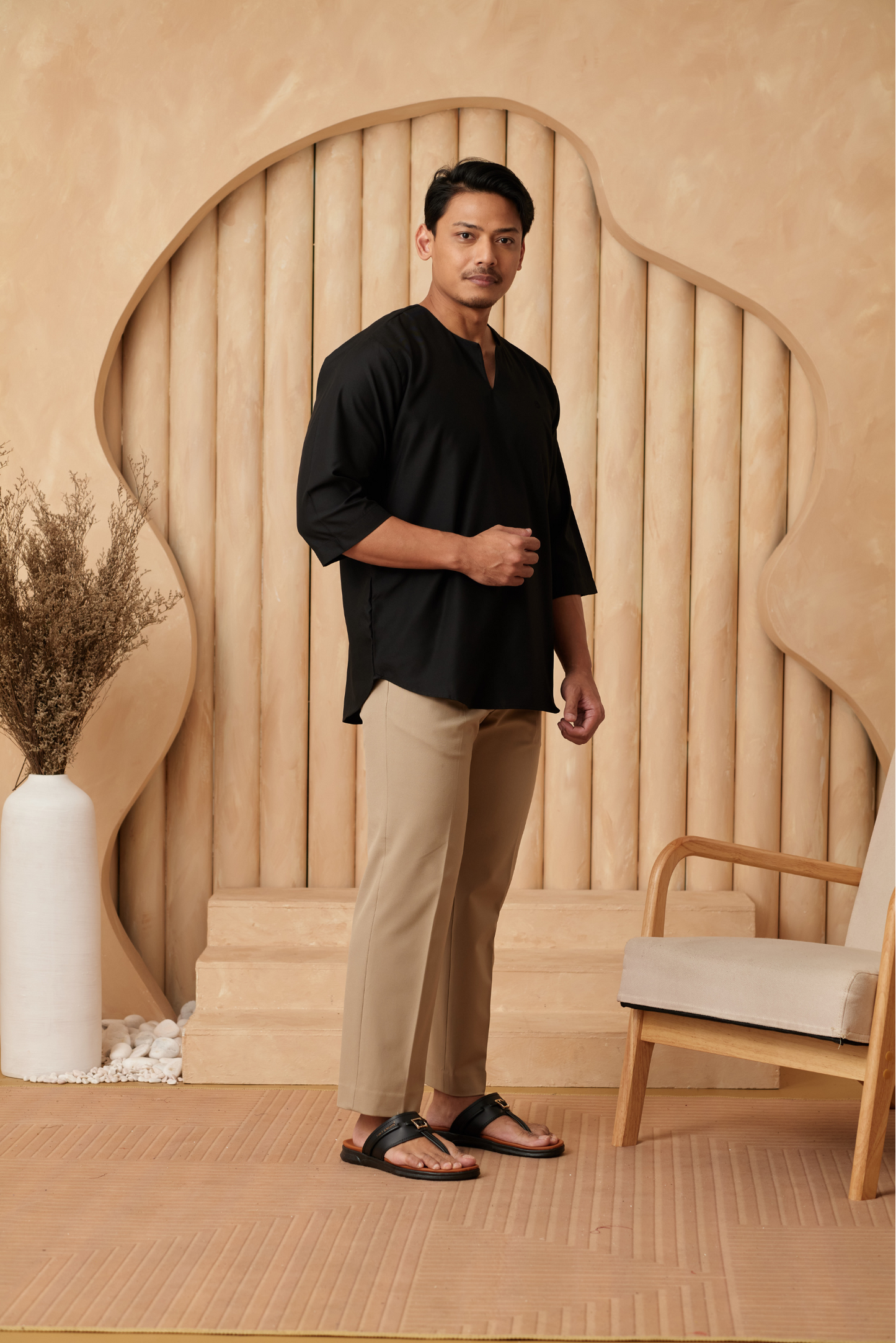 Kurta Belantara Regular Fit - Black