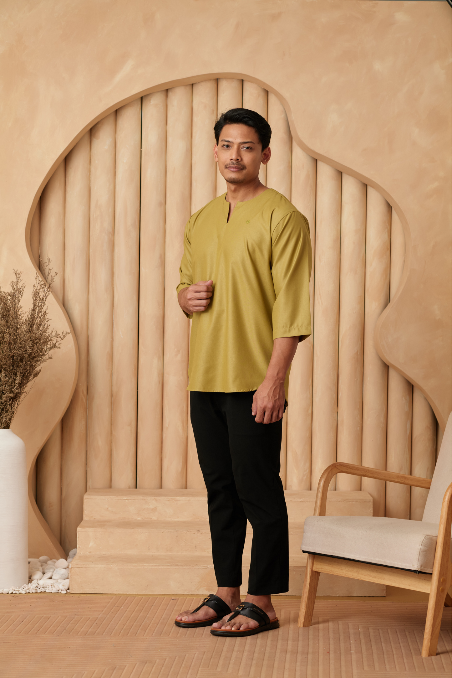 Kurta Belantara Regular Fit - Leaf Green