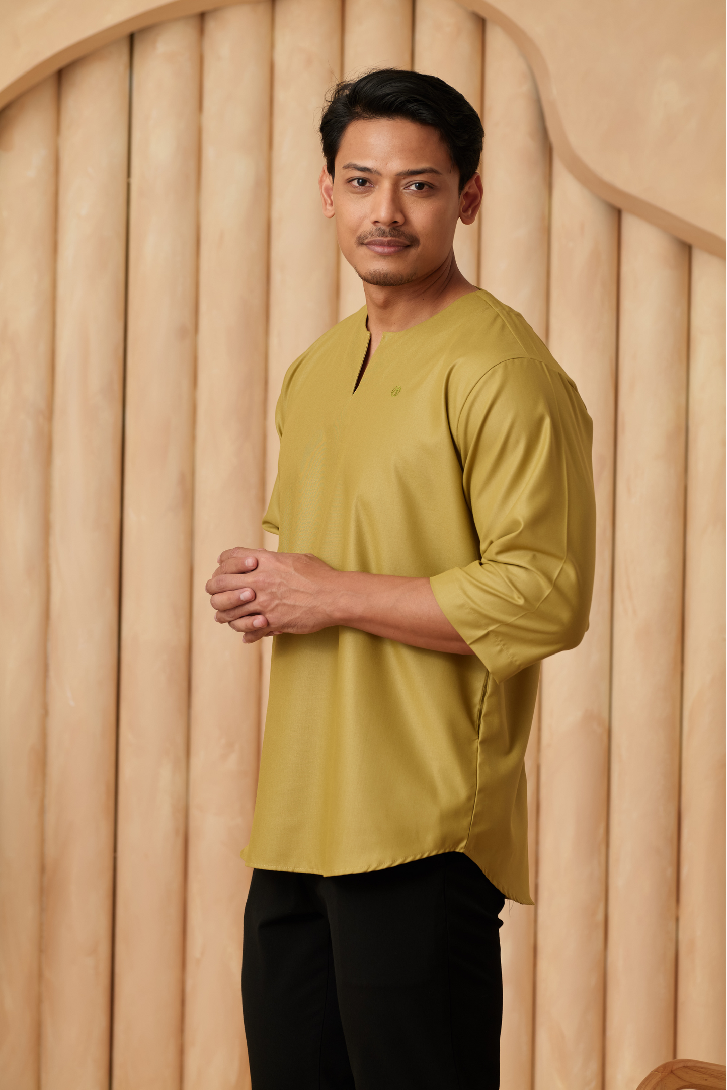 Kurta Belantara Regular Fit - Leaf Green