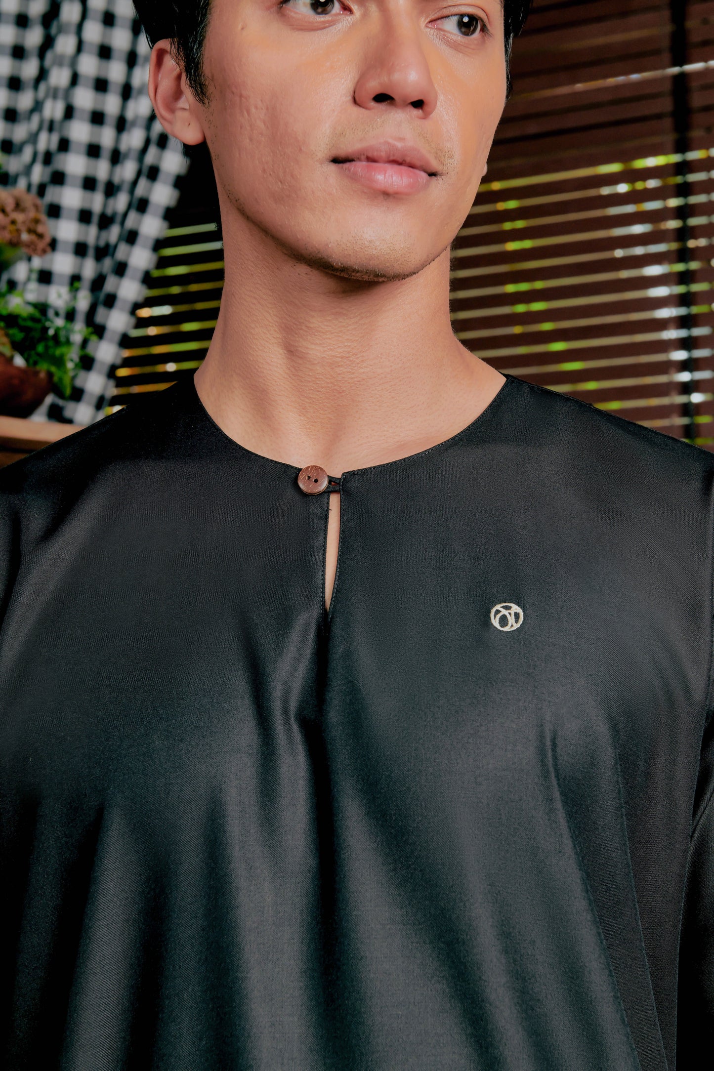 Kurta Nusantara Relaxed Fit - Black