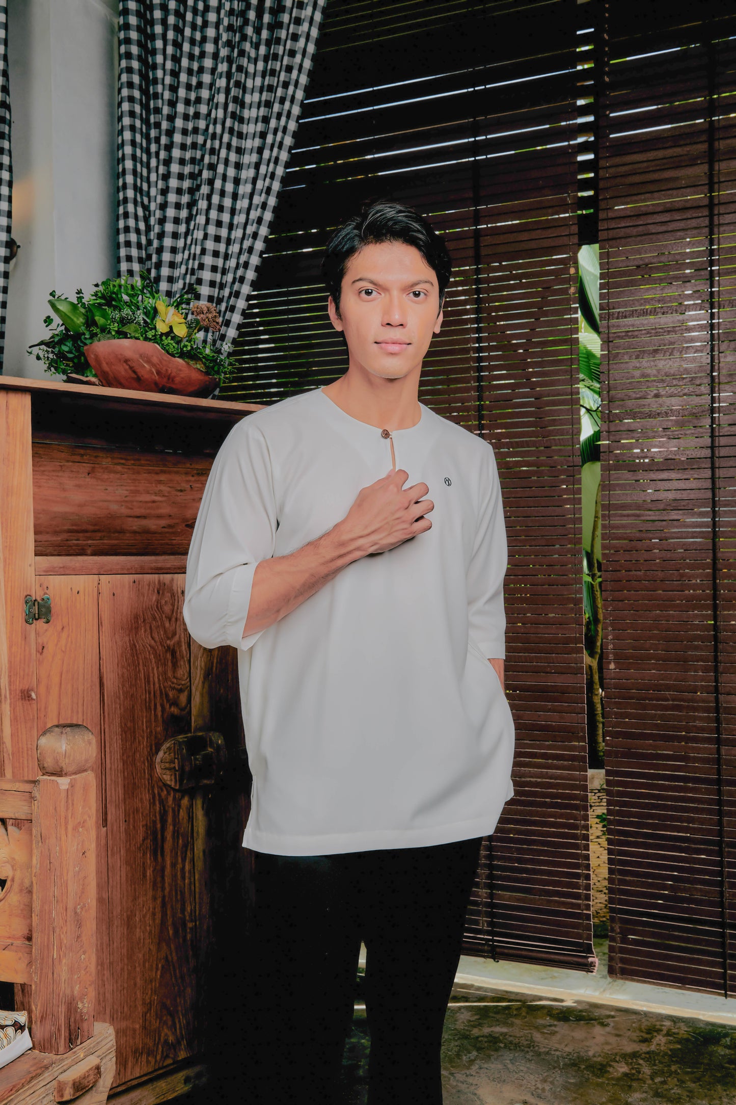 Kurta Nusantara Relaxed Fit - Off White