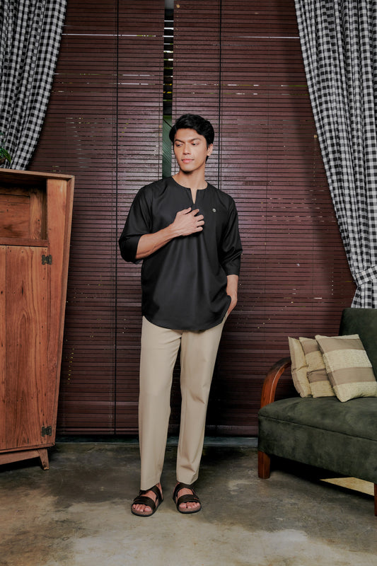 Kurta Belantara Relaxed Fit - Black