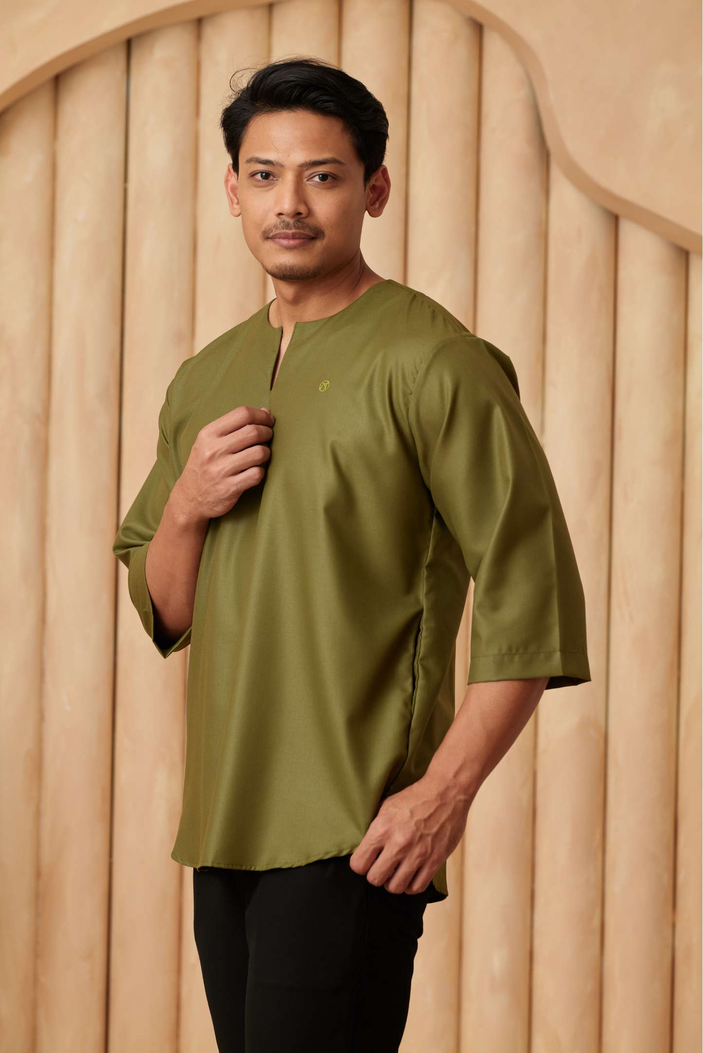 Kurta Belantara Regular Fit - Olive Green