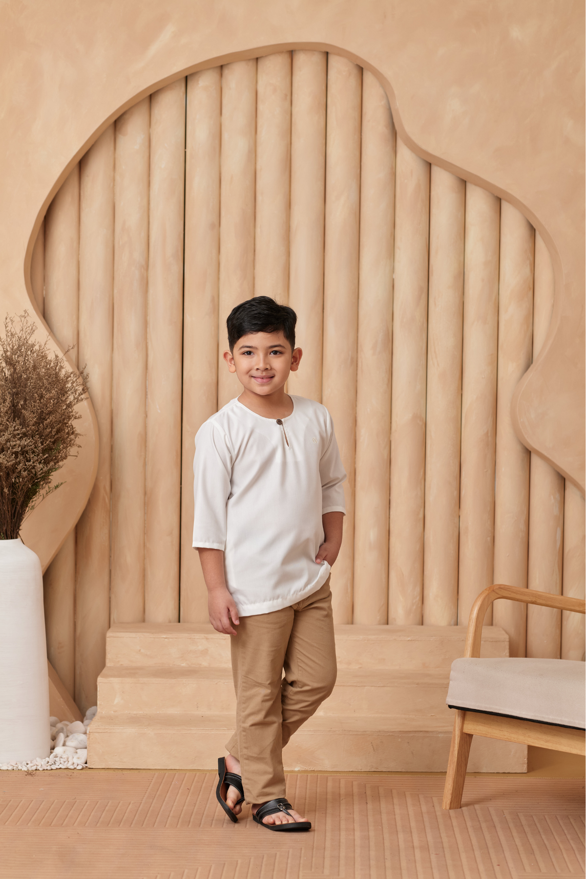 Anak - Off White 2024
