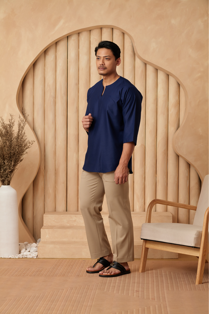 Kurta Belantara Relaxed Fit - Navy Blue