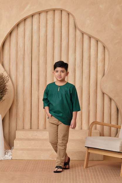 Anak - Emerald Green 2024