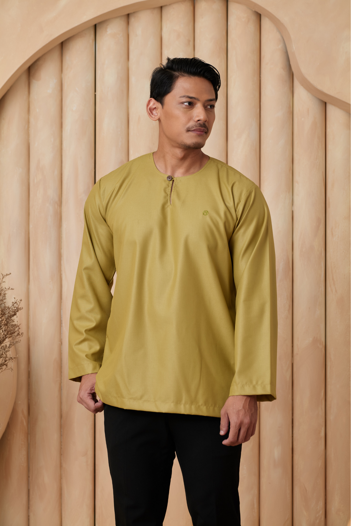 Kurta Tamadun Relaxed Fit - Leaf Green