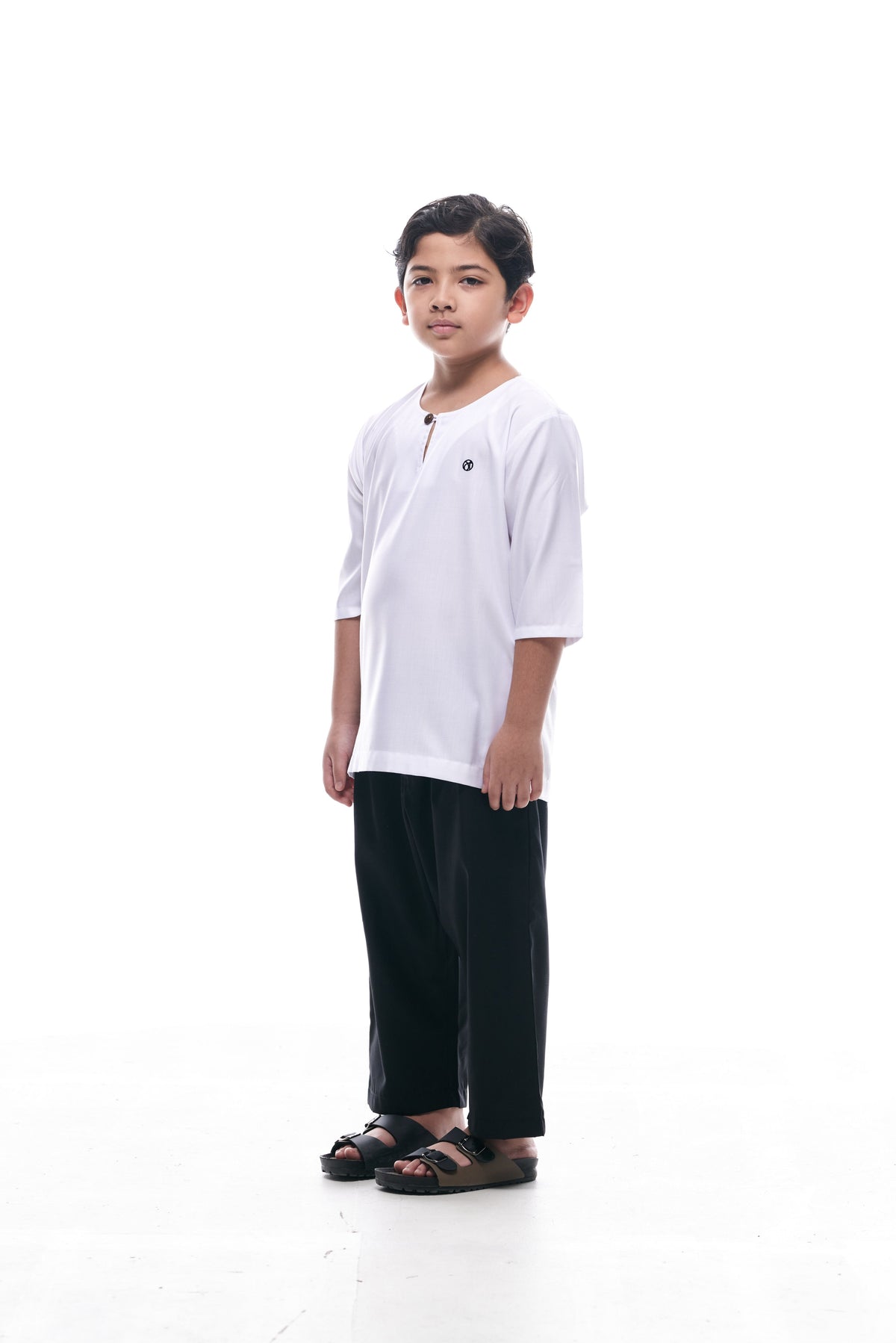 Anak - White